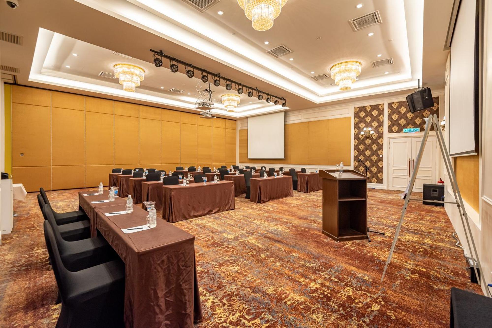 ตาซิก์ วิลลา อินเตอร์เนชั่นแนล รีสอร์ต Hotel พอร์ตดิ๊กสัน ภายนอก รูปภาพ Meeting room